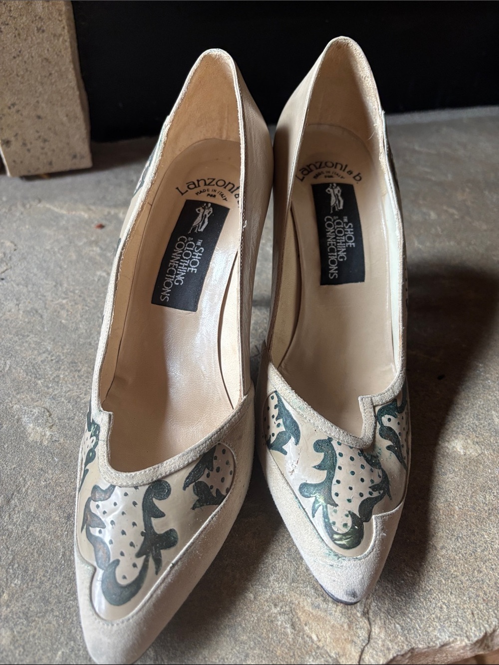 Beige Pointed-Toe Heels with Green Decorative Motif